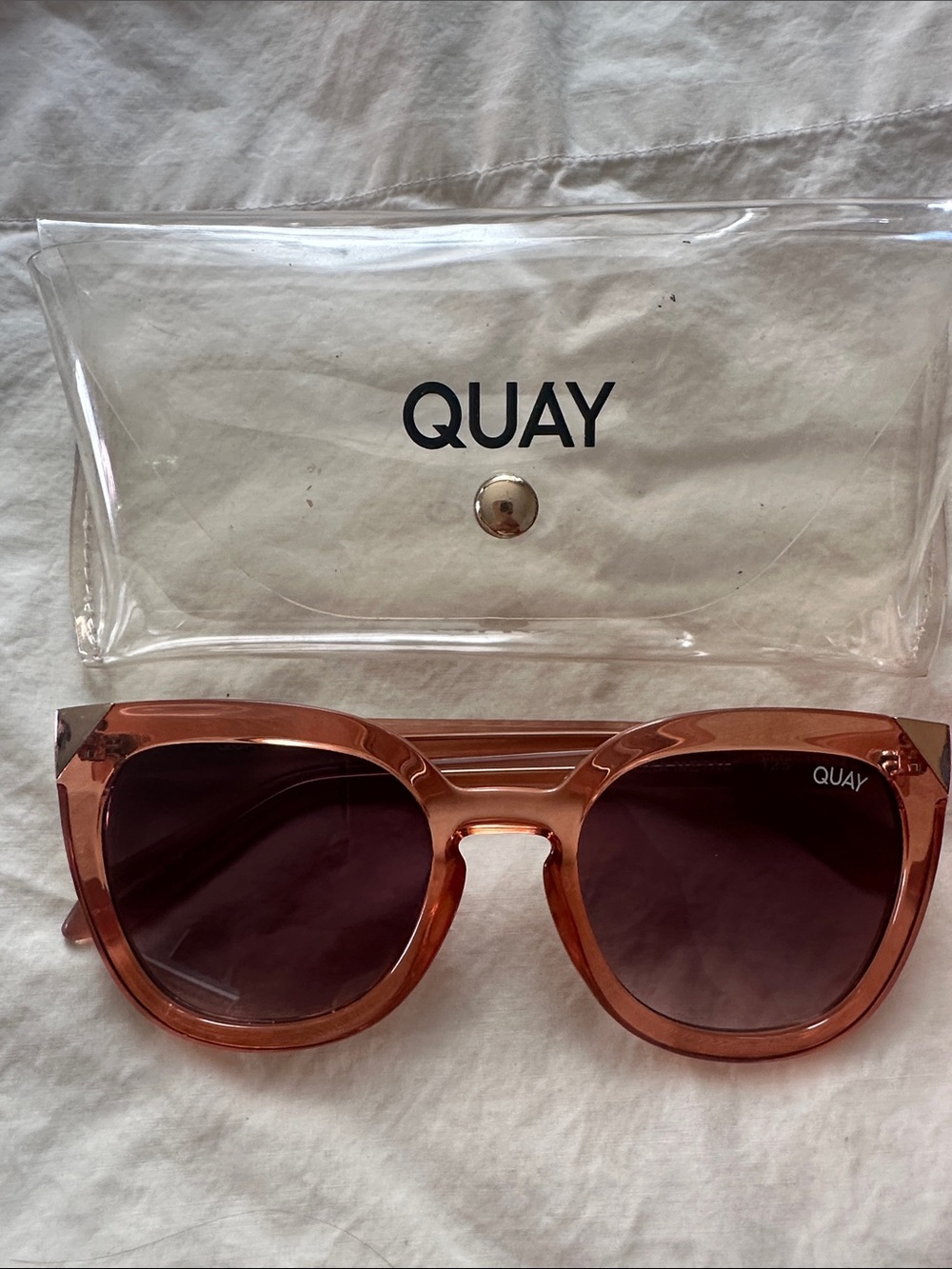 Quay Australia Transparent Pink Frame Sunglasses with Dark Lenses